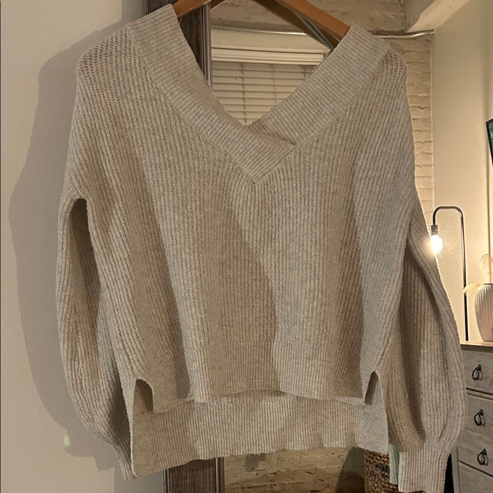 Pink Rose Cream V-Neck Sweater